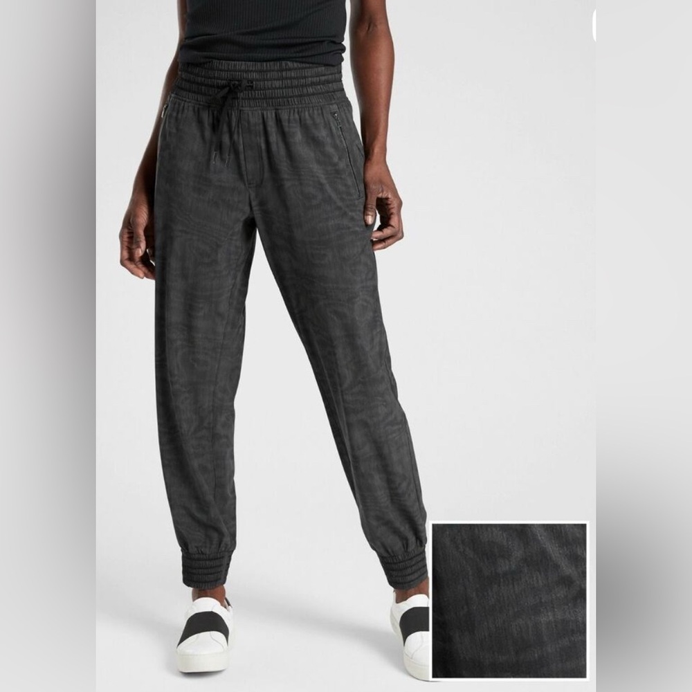 Athleta Black Camden Printed Jogger Pants Size 4